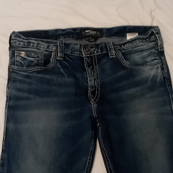 Silver Jeans Relaxed - Picture 2 of 2